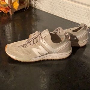 New Balance 247